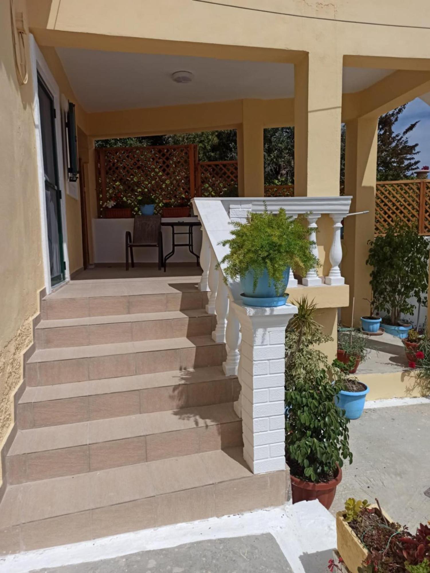 Dimitris House Petriti Apartment Exterior photo